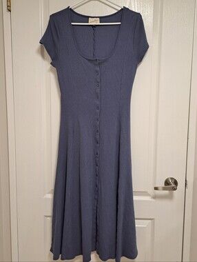Universal Thread Blue Button-Front Midi Dress